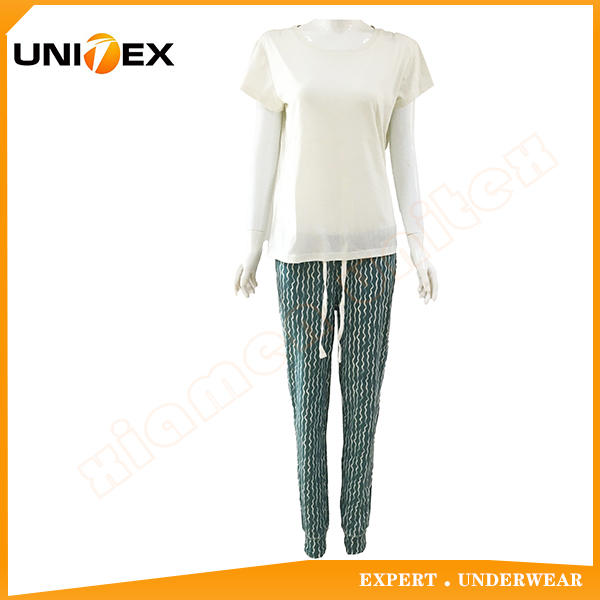 Made in China factory summer cotton fabric women’s pajama set ladies T-shirt and long pants